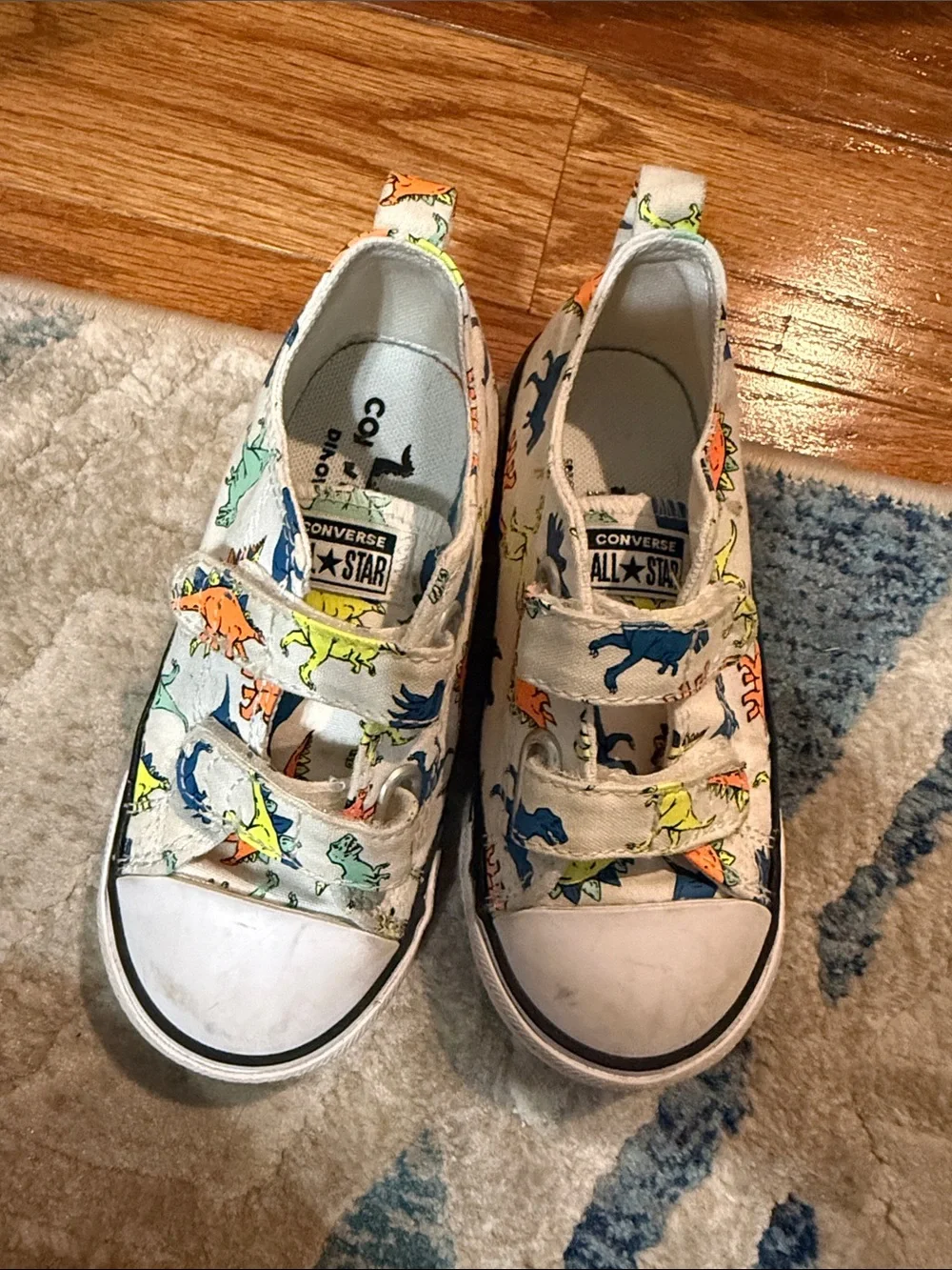 Converse Kids White Sneakers with Multicolor Dinosaur Print